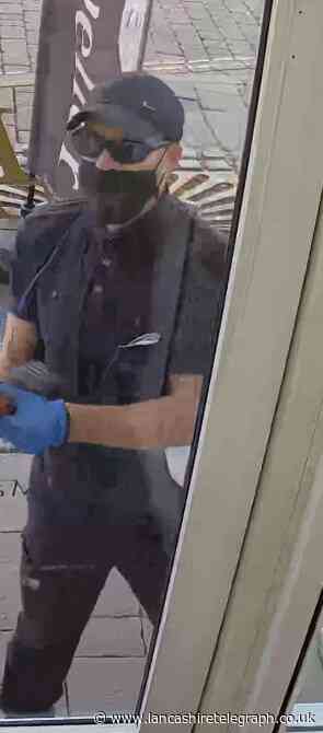 Tens of thousands of pounds of jewellery stolen in raid at shop in Ormskirk