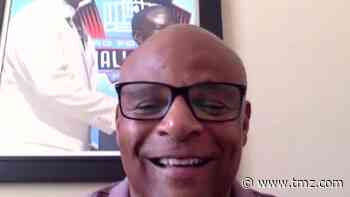 Warren Moon Says He'd Start Franchise W/ Mahomes Over Lamar, But It's Close!