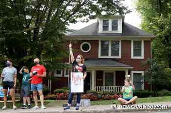 Protesters gather outside McConnell's home on day Trump expected to make Supreme Court nomination