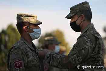 PHOTOS: 22 Fort Carson soldiers receive top medical honor in graduation ceremony - Colorado Springs Gazette