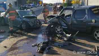 Saskatoon fire crews extract 1 person from vehicle after head-on crash