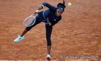 Coco Gauff exploits Johanna Konta’s errors to advance in French Open