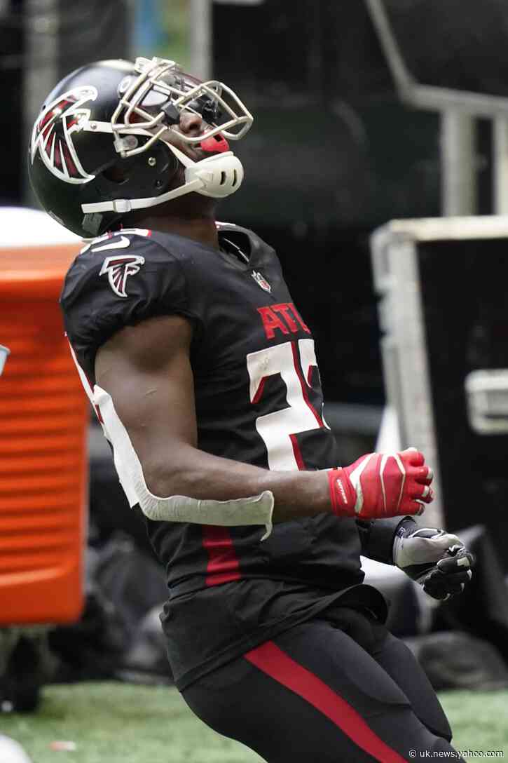 Another Falcons collapse: Foles' 3 TDs lead 30-26 Bears win