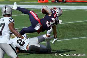 Burkhead's 3 TDs Power Patriots to 36-20 Win Over Raiders