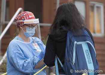 Quebec reports 896 new COVID-19 cases, four additional deaths linked to virus
