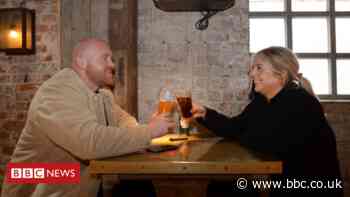 Coronavirus: Limits on pub and restaurant tables in NI