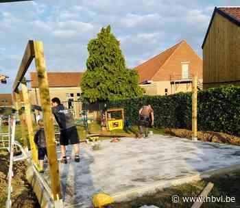 Oudercomité schenkt buitenklas aan basisschool De Linde (Borgloon) - Het Belang van Limburg
