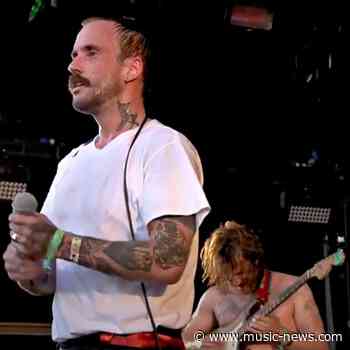Idles outselling the rest of the Top 5 combined in the race for the UK's Number 1 album