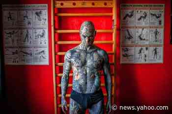 Teacher says he can no longer teach kindergarten after parent complained about tattoos
