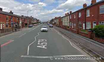 Police called after 4-vehicle crash on St Helens Road, Bolton