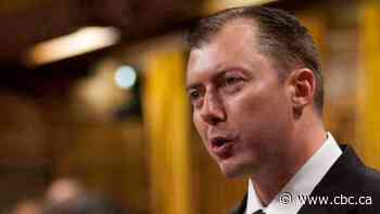 Former Calgary MP Rob Anders charged amid allegations of tax evasion while in office