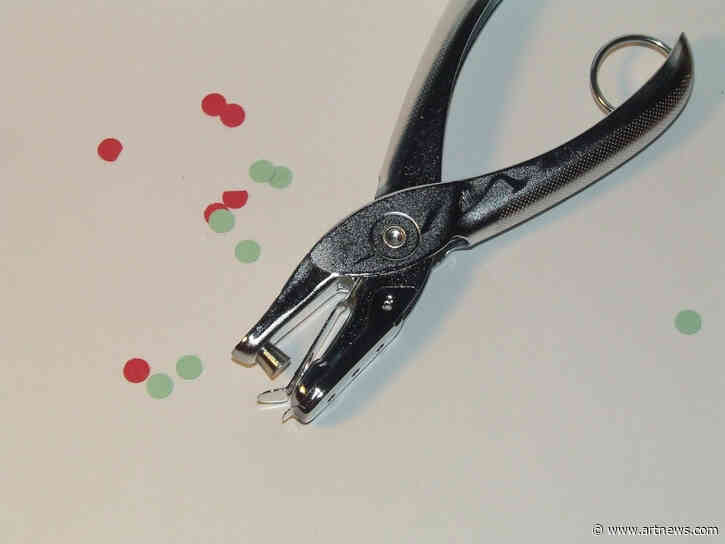 The Best One-Hole Punches for Function and Decoration