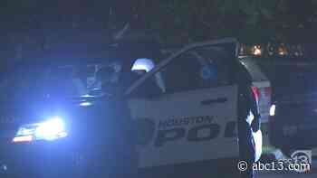 1 dead in apparent SE Houston home invasion shooting - KTRK-TV