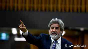 Liberals survive confidence vote as COVID-19 aid bill passes unanimously