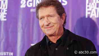 Country star and hit Elvis songwriter Mac Davis dies at 78