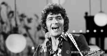 Mac Davis, Pop and Country Singing Star, Is Dead at 78