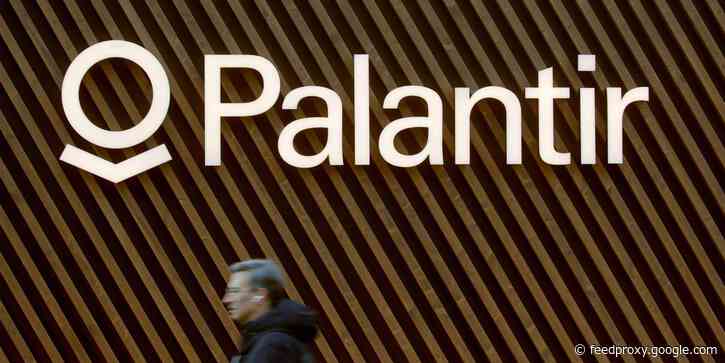 Palantir employees and early investors couldn't sell their shares initially because Morgan Stanley's trading software glitched