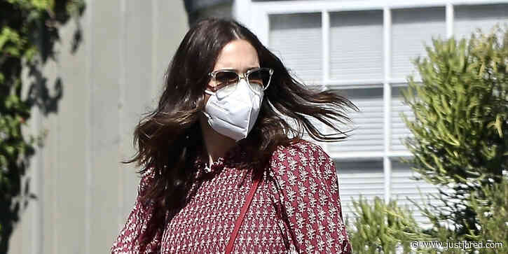Pregnant Mandy Moore Covers Her Tiny Baby Bump With A Red Purse While Running Errands