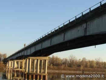 Via ai lavori sul ponte tra Guastalla e Dosolo - Modena 2000