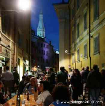 Nel weekend torna a Modena “Tavolini sotto le stelle” - Bologna 2000