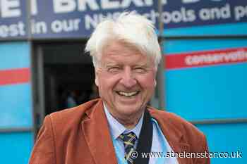 Boris Johnson's father pictured shopping without face covering - St Helens Star
