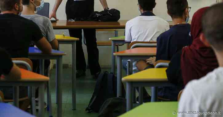 “Non sto bene, datemi un bicchiere d’acqua”. Professore muore in classe di fronte ai suoi studenti a Palermo