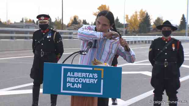 Tsuut'ina Trail section of Calgary ring road opens to traffic, ceremony interrupted by displaced family