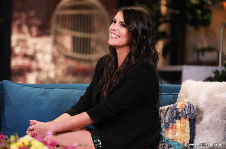 Cecily Strong, Kristen Chenoweth, Aaron Tveit & More Set For Apple Musical Comedy Series