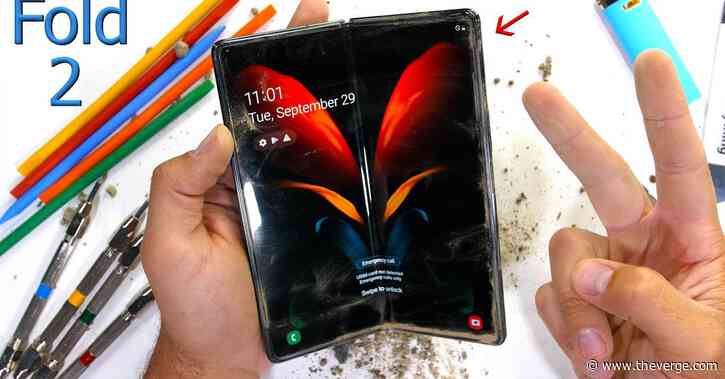 Galaxy Z Fold 2 survives dirt durability test that its predecessor couldn’t