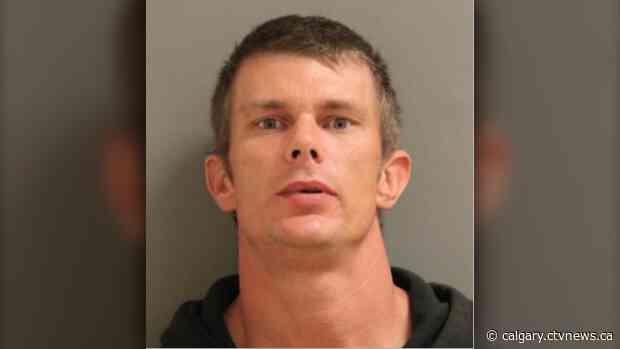 Warrants issued for Delburne, Alta. man after woman allegedly held against will, assaulted