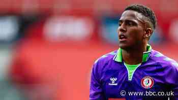 Niclas Eliasson: Bristol City winger joins Nimes Olympique, Taylor Moore signs new deal