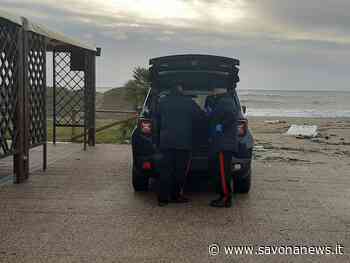 Vado Ligure, trovato cadavere sulla spiaggia: mobilitati 118, capitaneria di porto e forze dell'ordine - SavonaNews.it