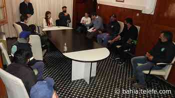 Tras ser "funebrero" por un día, el intendente de Coronel Rosales arregló con los trabajadores del cementerio - Telefe Bahia Blanca