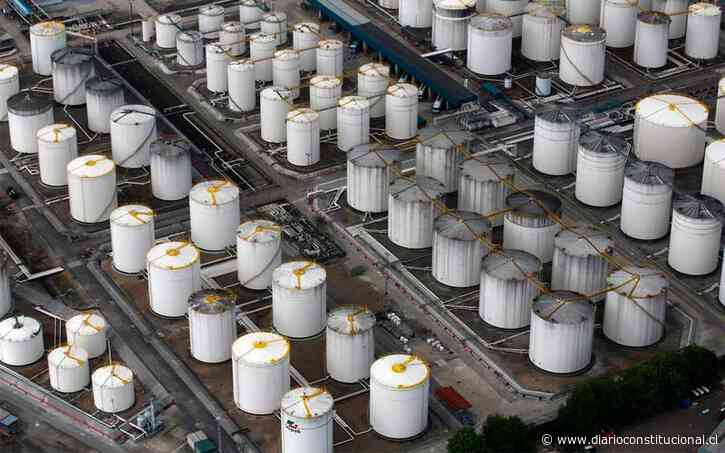 Municipalidad de Coronel presenta reclamación ambiental contra resolución del SEA que acogió reclamación administrativa declarando la calificación ambientalmente favorable de una terminal de combustibles. - Diario Constitucional