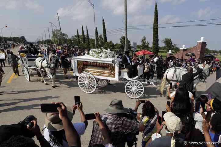 Documents show large police presence at George Floyd burial