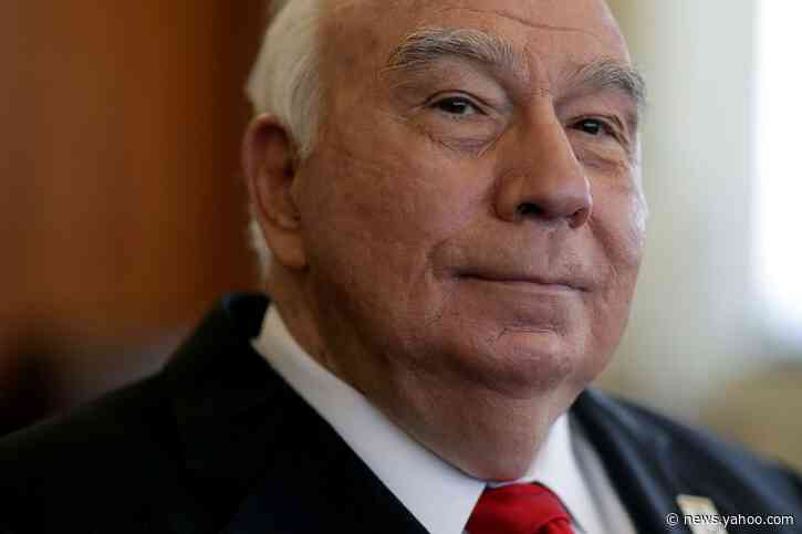 Coal baron Murray seeks U.S. benefits to treat his black lung disease - report