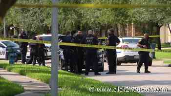Man, woman dead in possible murder-suicide in northeast Houston, sheriff says - KPRC Click2Houston