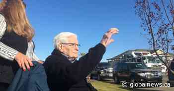 ‘My eyes filled with tears’: 97-year-old Alberta veteran gets birthday surprise of a lifetime