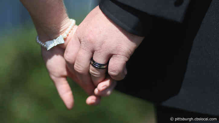 Changing Gathering Limits Put Wedding Guest Lists In Flux