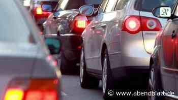 Verkehr: Stockender Verkehr zu Ferienbeginn in Hamburg