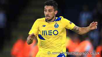 Manchester United agree deal with Porto for left-back Alex Telles