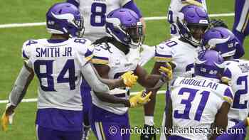Vikings snuff Texans comeback bid, back up 31-16