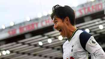 Tottenham Hotspur puts six past Manchester United at Old Trafford