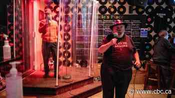 Hamilton karaoke bar lets customers sing in the shower during pandemic