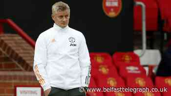 Manchester United sign Alex Telles and close on Edinson Cavani deal