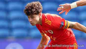 Criticism comes with the territory, Wales boss Ryan Giggs tells Neco Williams