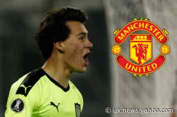 Manchester United sign Facundo Pellistri: 18-year-old winger seals deadline day transfer