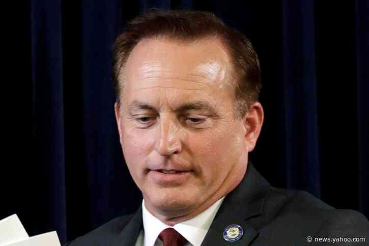 Judge blocks Iowa directive on absentee ballot applications