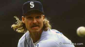 Randy 'The Big Unit' Johnson 'Memba Him?!
