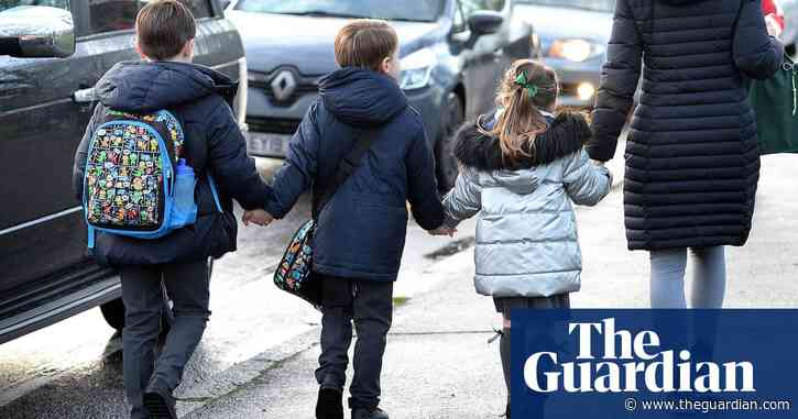 Air pollution particles in young brains linked to Alzheimer's damage